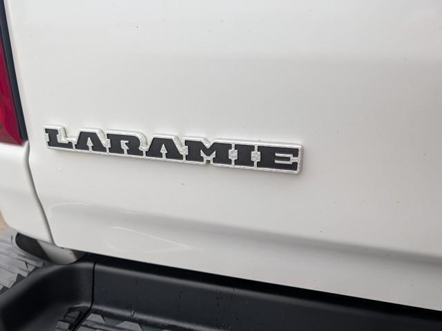 RAM 1500 Laramie 4x4 Crew Cab 6'4" Box 2019