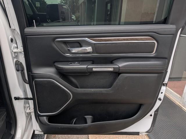 RAM 1500 Laramie 4x4 Crew Cab 6'4" Box 2019