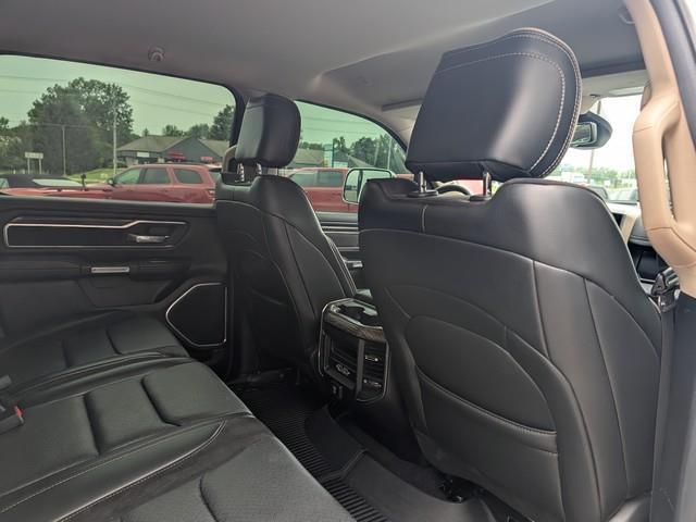 RAM 1500 Laramie 4x4 Crew Cab 6'4" Box 2019
