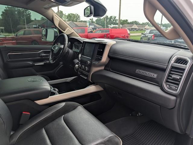 RAM 1500 Laramie 4x4 Crew Cab 6'4" Box 2019