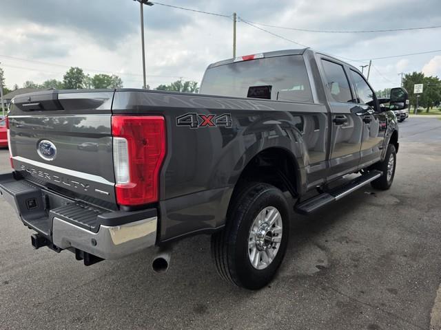 Ford Super Duty F-250 SRW King Ranch 4WD Crew Cab 8' Box 2017