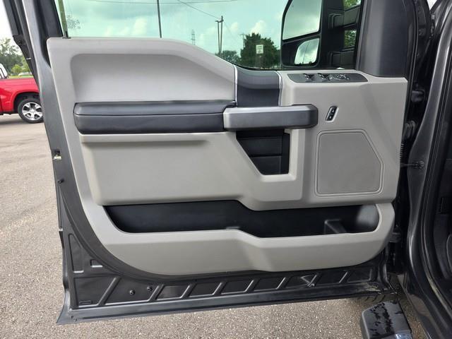 Ford Super Duty F-250 SRW King Ranch 4WD Crew Cab 8' Box 2017