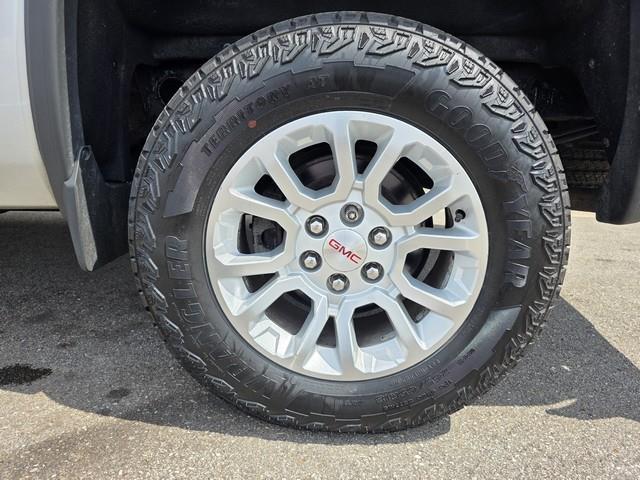 GMC Sierra 1500 4WD Crew Cab 143.5" SLE 2014