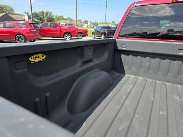 GMC Sierra 1500 4WD Crew Cab 143.5" SLE 2015