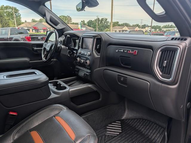 GMC Sierra 1500 4WD Crew Cab 147" AT4 2020