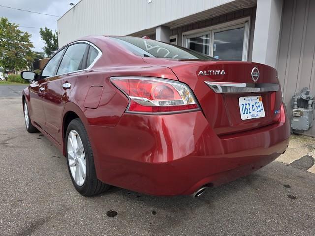 Nissan Altima 4dr Sdn I4 2.5 SV 2014
