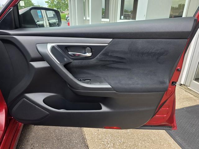 Nissan Altima 4dr Sdn I4 2.5 SV 2014