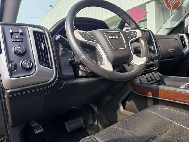 GMC Sierra 1500 4WD Crew Cab 143.5" SLT 2017