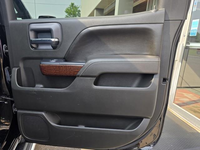 GMC Sierra 1500 4WD Crew Cab 143.5" SLT 2017