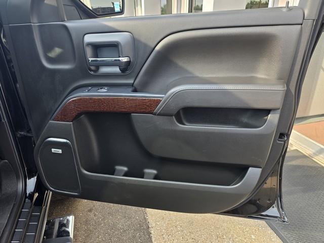 GMC Sierra 1500 4WD Crew Cab 143.5" SLT 2017
