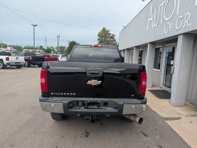 Chevrolet Silverado 2500HD 4WD Crew Cab 153.7" LT 2011