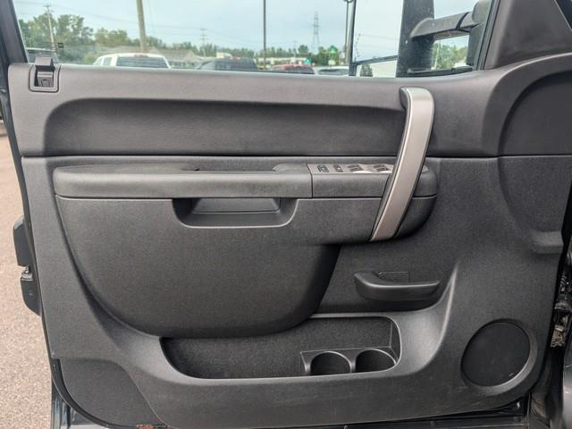 Chevrolet Silverado 2500HD 4WD Crew Cab 153.7" LT 2011