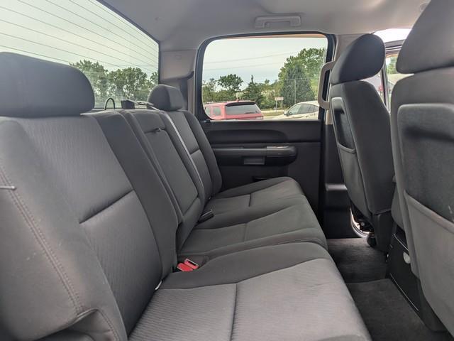 Chevrolet Silverado 2500HD 4WD Crew Cab 153.7" LT 2011