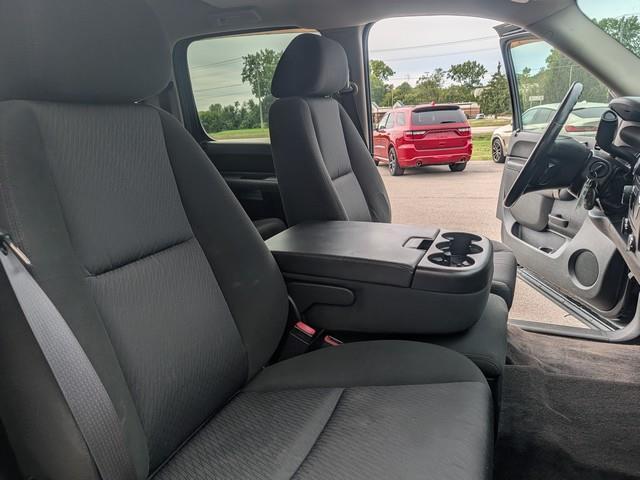 Chevrolet Silverado 2500HD 4WD Crew Cab 153.7" LT 2011
