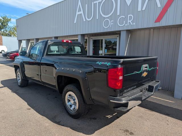Chevrolet Silverado 1500 4WD Reg Cab 133.0" Work Truck 2017
