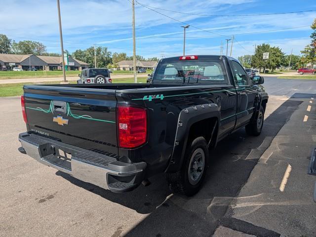 Chevrolet Silverado 1500 4WD Reg Cab 133.0" Work Truck 2017