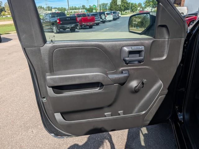 Chevrolet Silverado 1500 4WD Reg Cab 133.0" Work Truck 2017