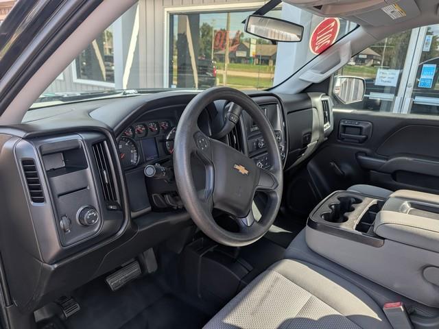 Chevrolet Silverado 1500 4WD Reg Cab 133.0" Work Truck 2017