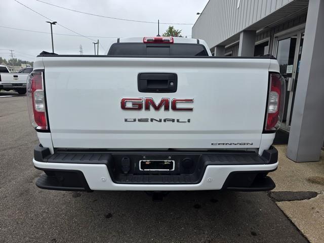GMC Canyon 4WD Crew Cab 128" Denali 2021