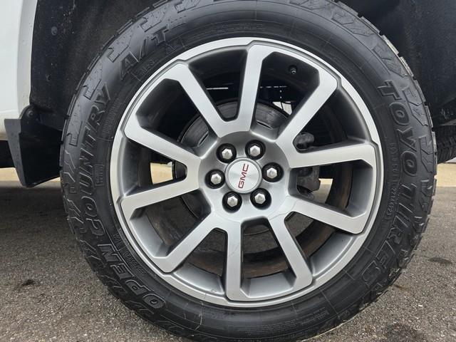 GMC Canyon 4WD Crew Cab 128" Denali 2021