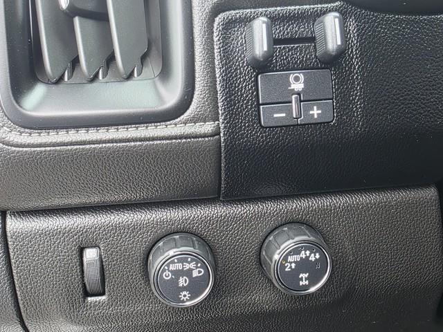 GMC Canyon 4WD Crew Cab 128" Denali 2021