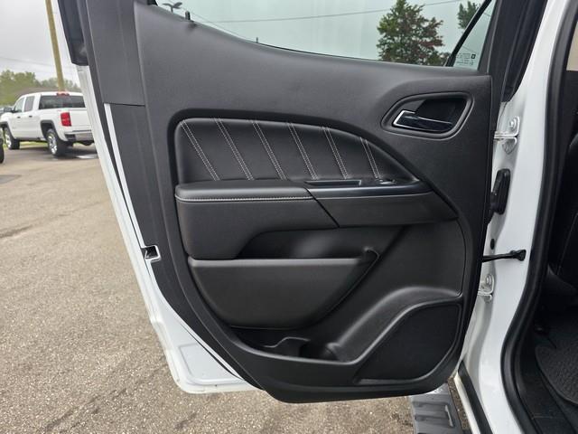 GMC Canyon 4WD Crew Cab 128" Denali 2021