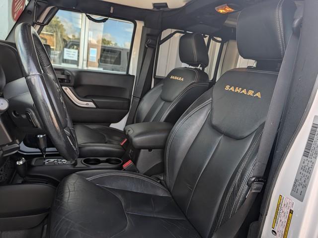 Jeep Wrangler Unlimited 4WD 4dr Sahara 2015