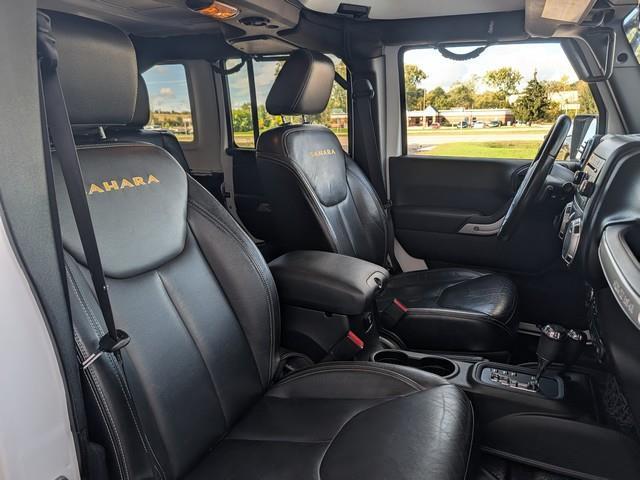 Jeep Wrangler Unlimited 4WD 4dr Sahara 2015