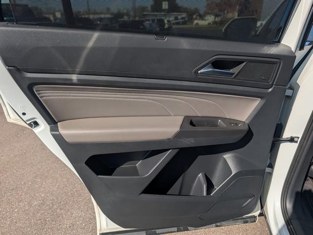 Volkswagen Atlas Cross Sport 3.6L V6 SEL Premium R-Line 4MOTION 2022