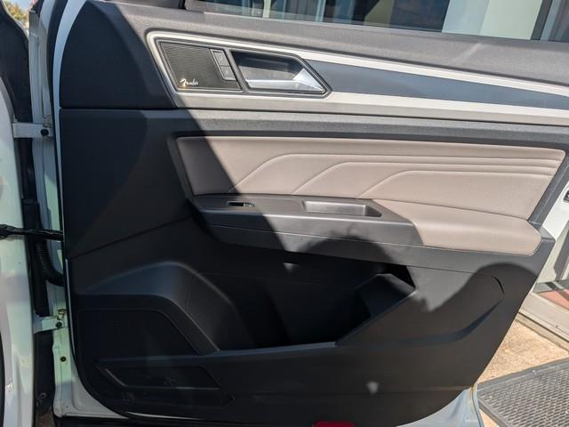 Volkswagen Atlas Cross Sport 3.6L V6 SEL Premium R-Line 4MOTION 2022