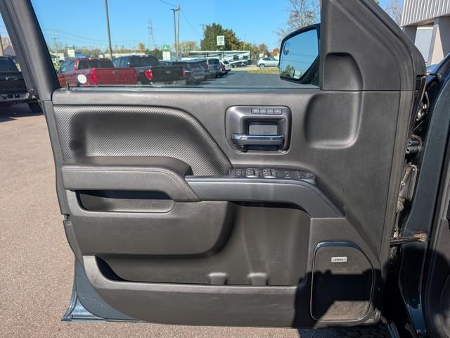 GMC Sierra 1500 4WD Crew Cab 153.0" SLT 2017