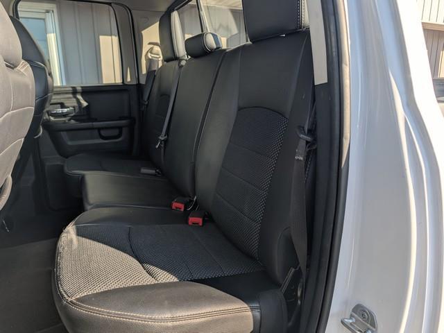 RAM 1500 4WD Quad Cab 140.5" Sport 2017