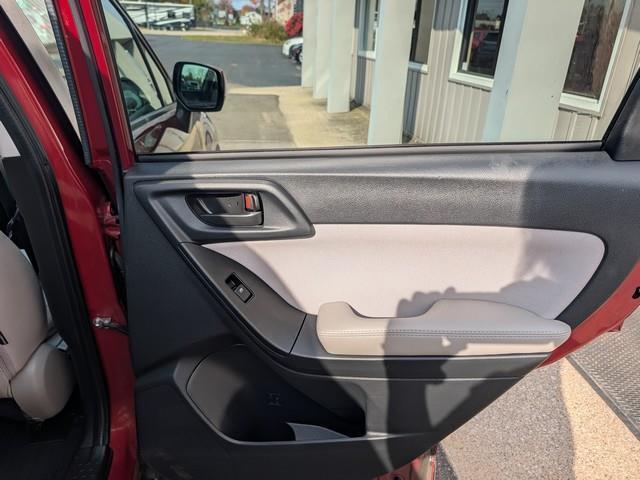 Subaru Forester 4dr CVT 2.5i Premium PZEV 2016