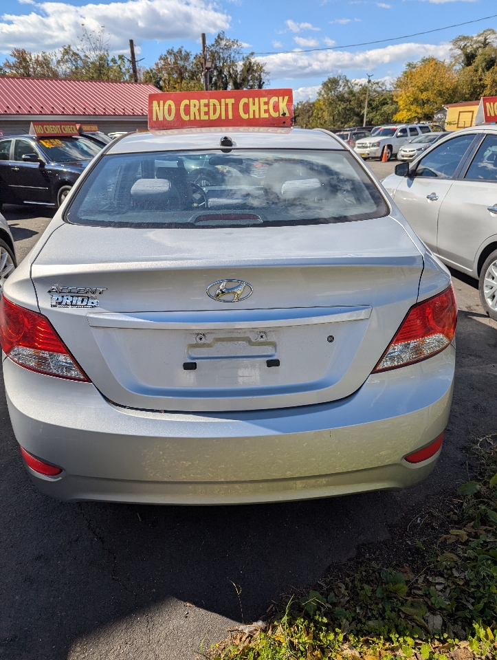 Hyundai Accent GLS 4-Door 2014 Hyundai Accent GLS 4-Door 2014