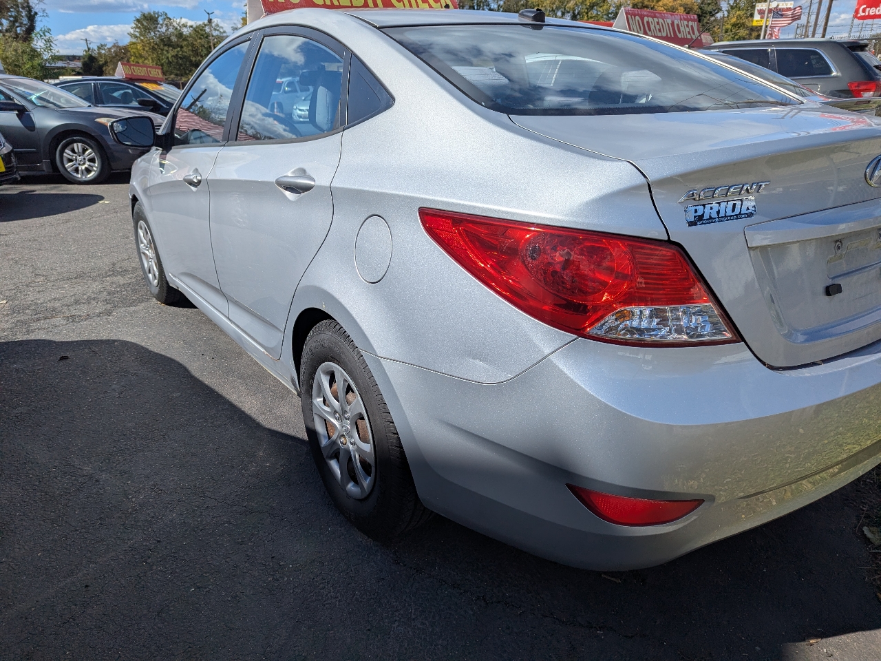Hyundai Accent GLS 4-Door 2014 Hyundai Accent GLS 4-Door 2014