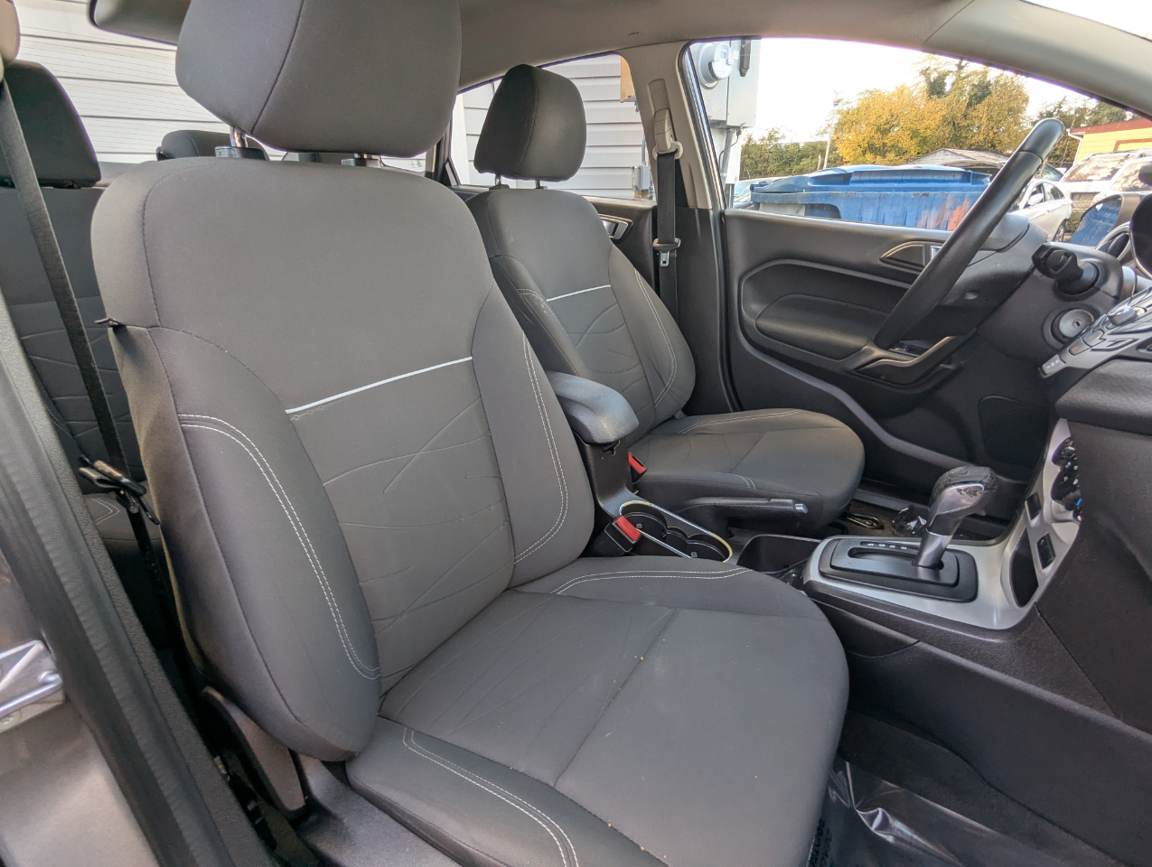 Ford Fiesta SE Sedan 2014 Ford Fiesta SE Sedan 2014