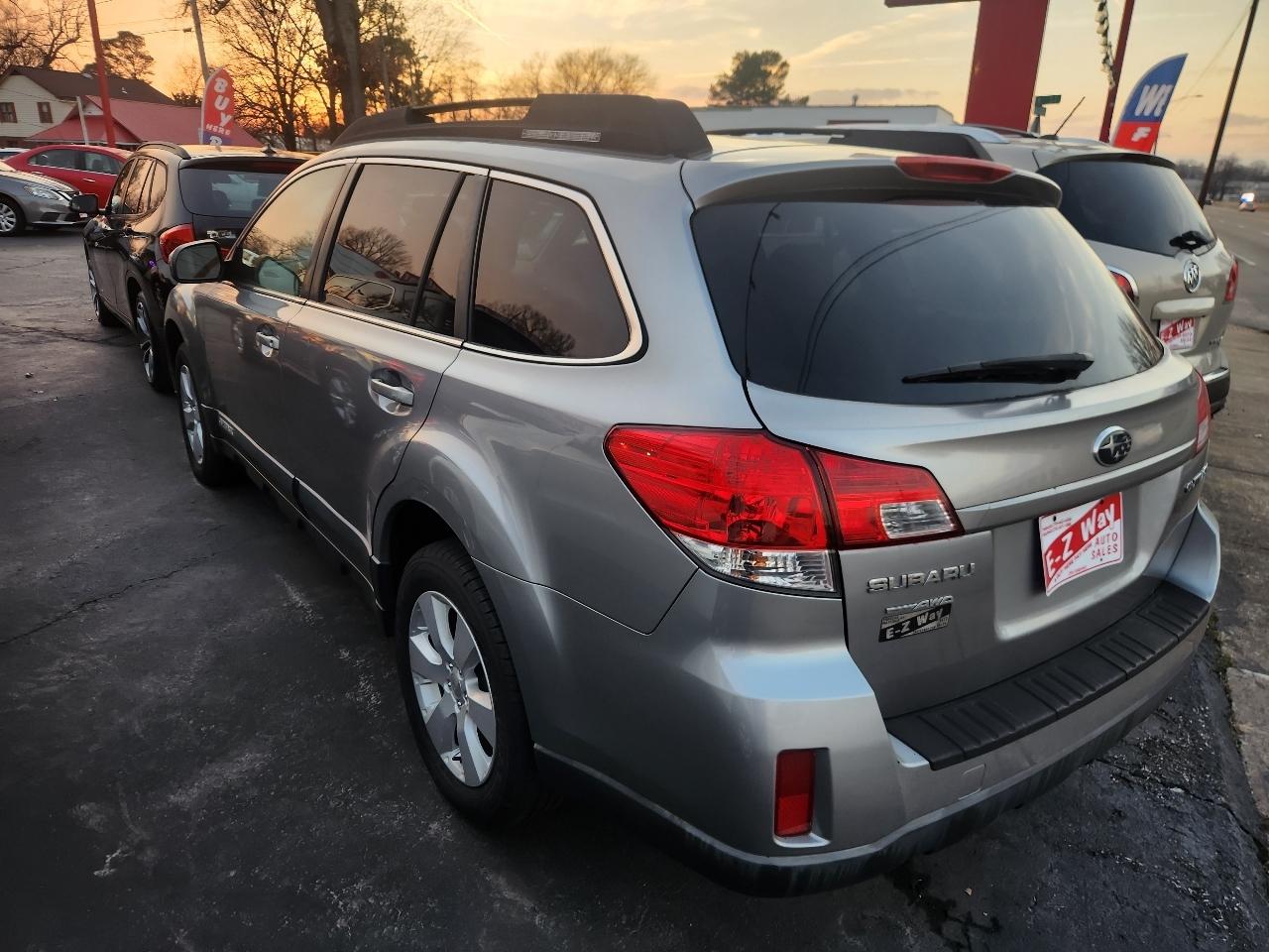 Subaru Outback 2.5i Limited 2010