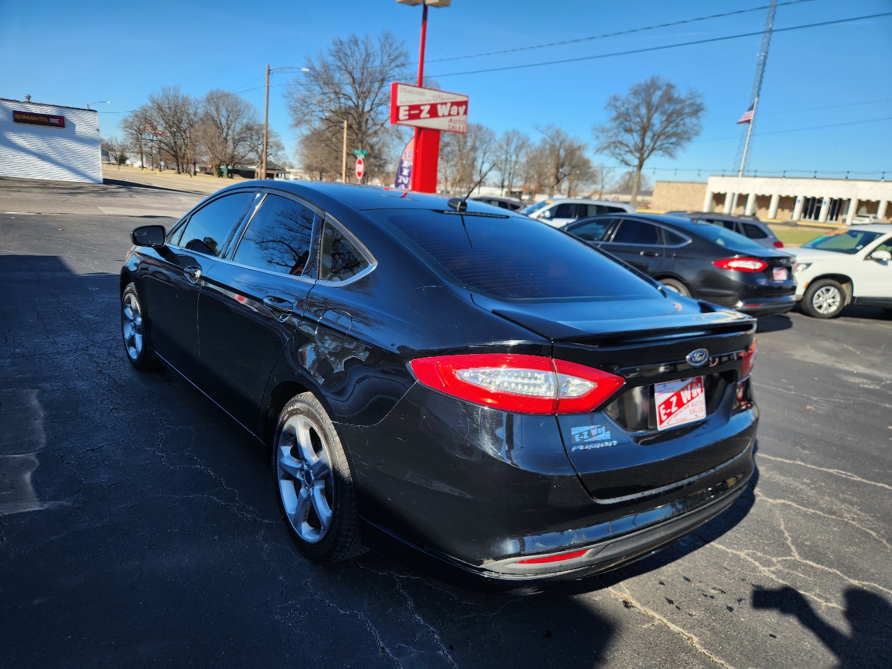 Ford Fusion S 2016