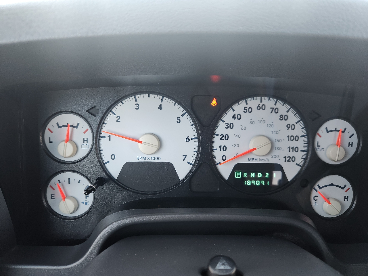 Dodge Ram 1500 SXT Quad Cab Long Bed 2WD 2008