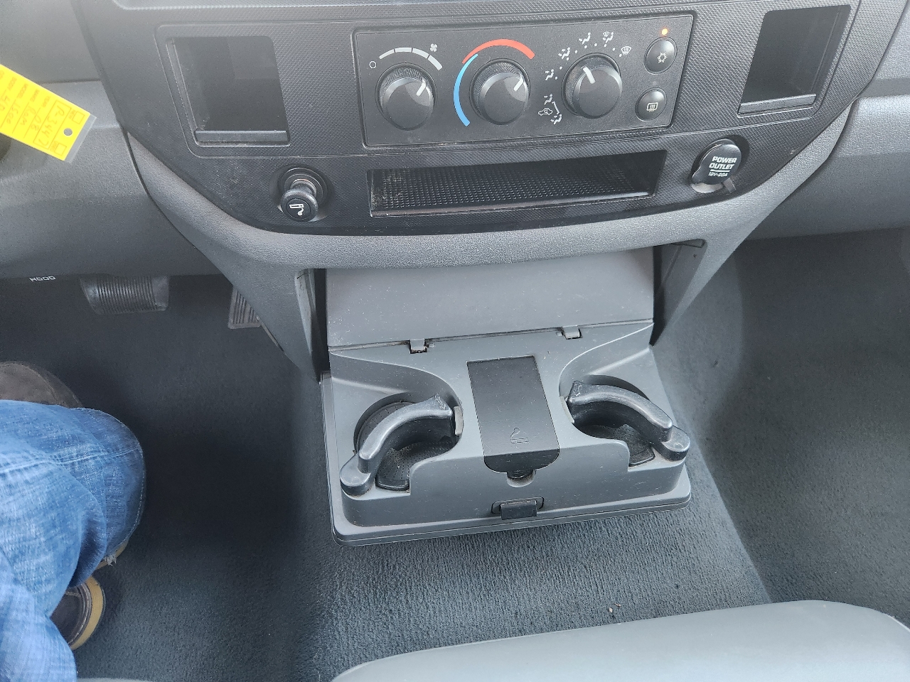 Dodge Ram 1500 SXT Quad Cab Long Bed 2WD 2008