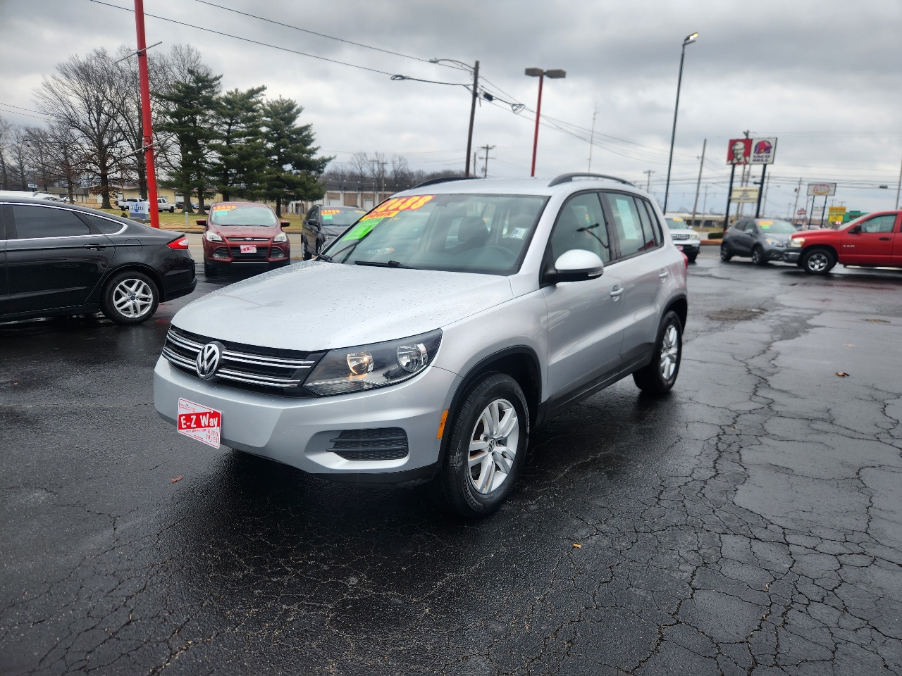 Volkswagen Tiguan SE 2016