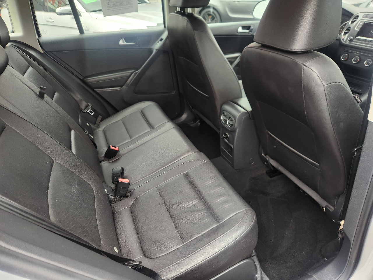 Volkswagen Tiguan SE 2016