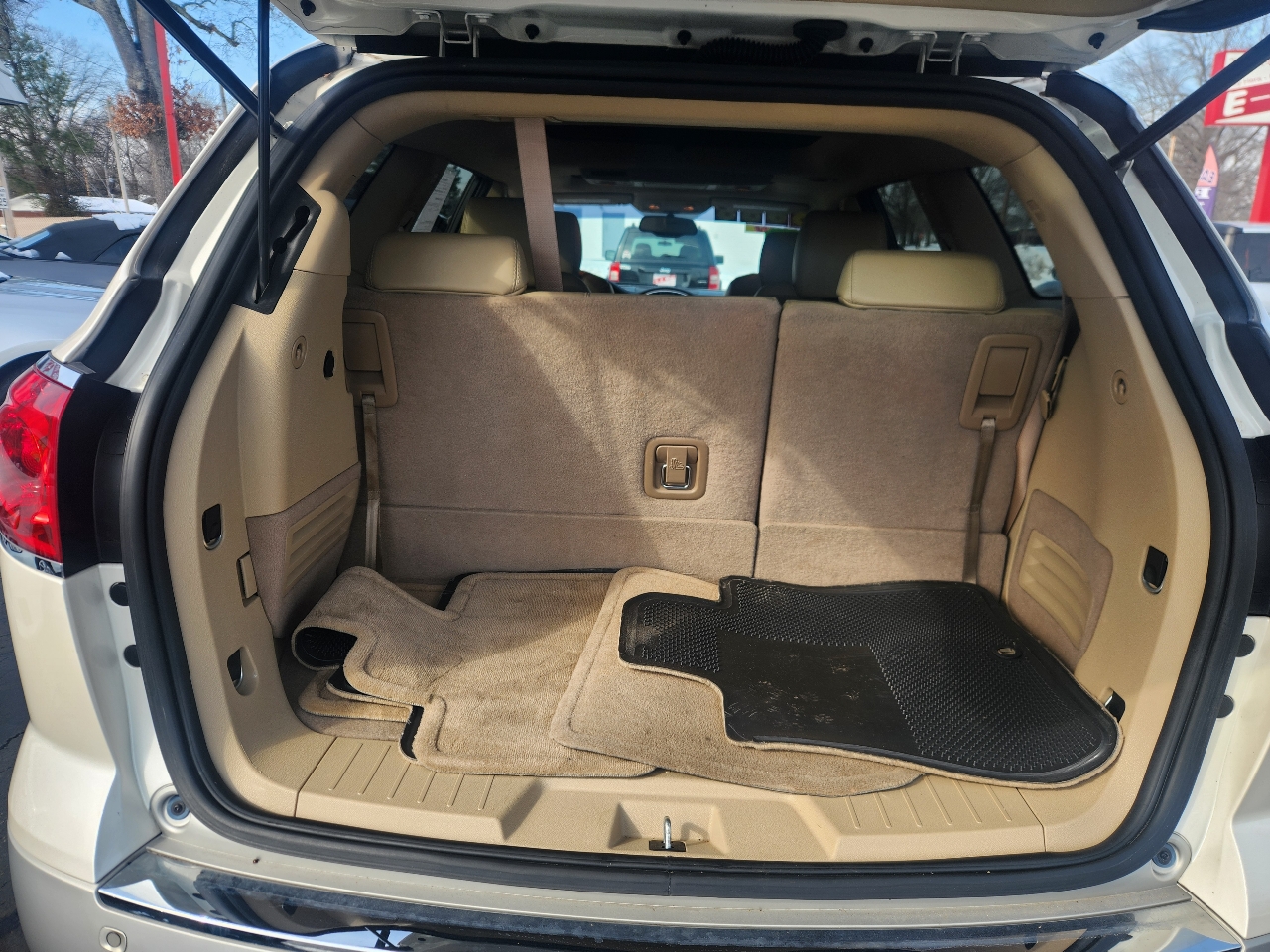 Buick Enclave Premium FWD 2012