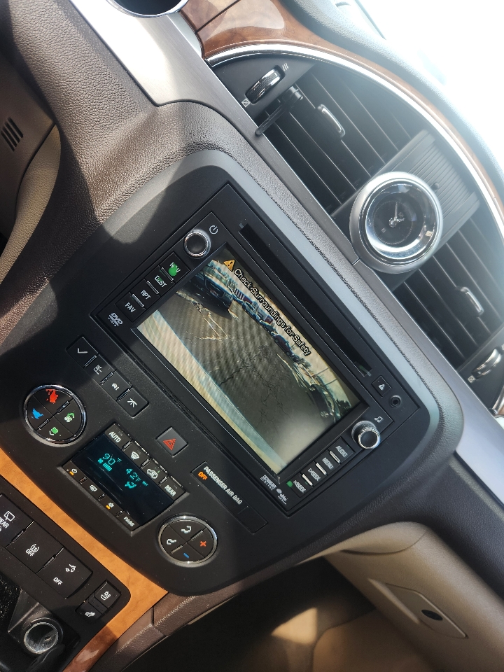 Buick Enclave Premium FWD 2012