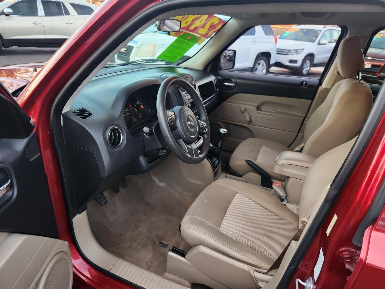 Jeep Patriot Sport 2WD 2014