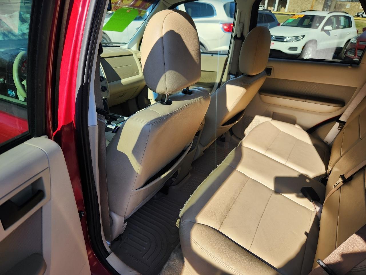 Ford Escape XLT FWD 2011