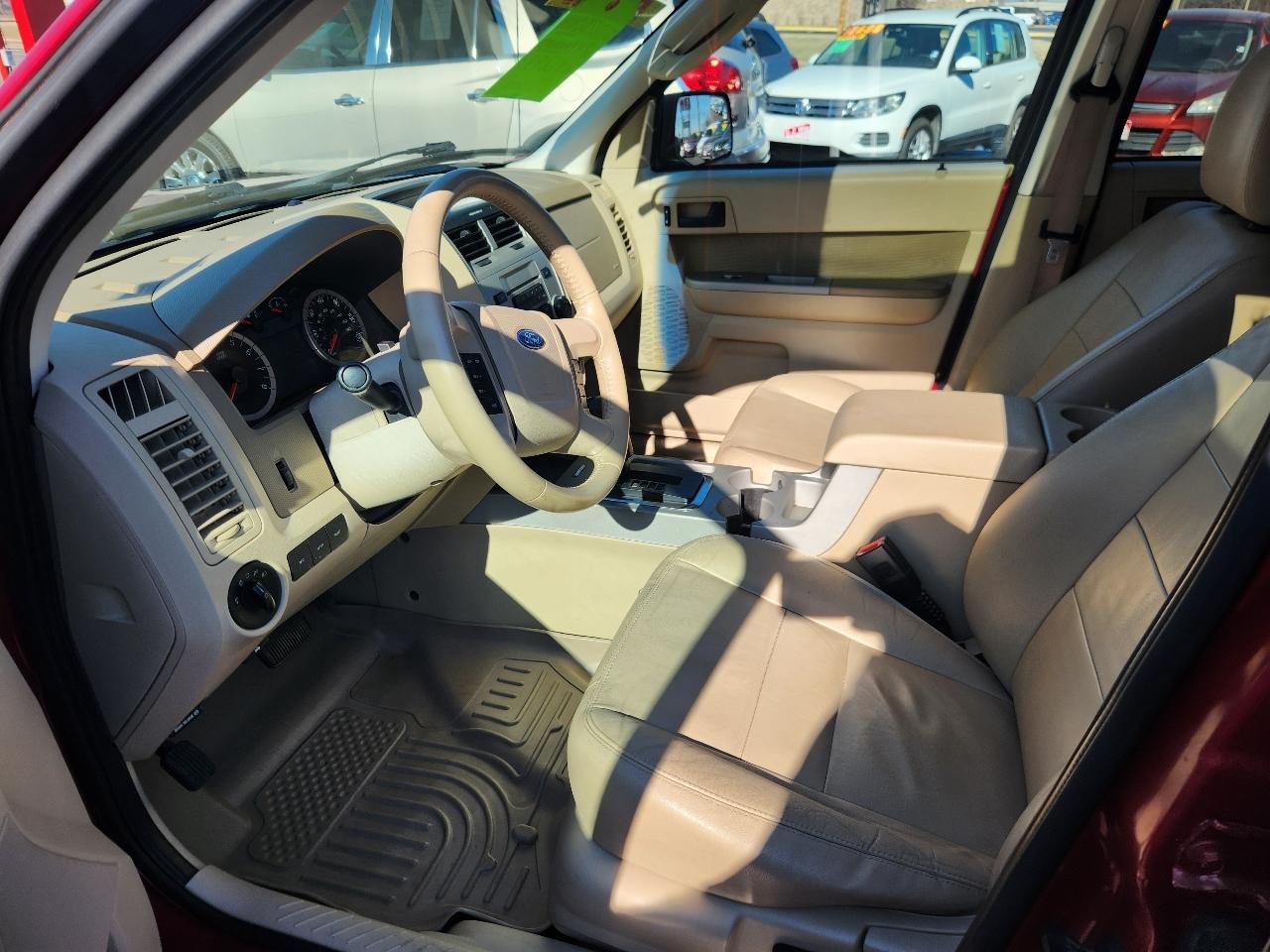 Ford Escape XLT FWD 2011