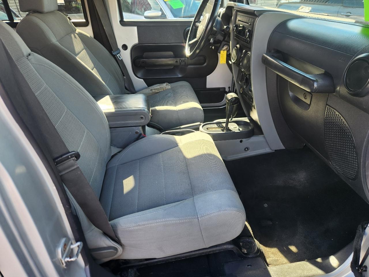 Jeep Wrangler Unlimited Sahara 4WD 2007