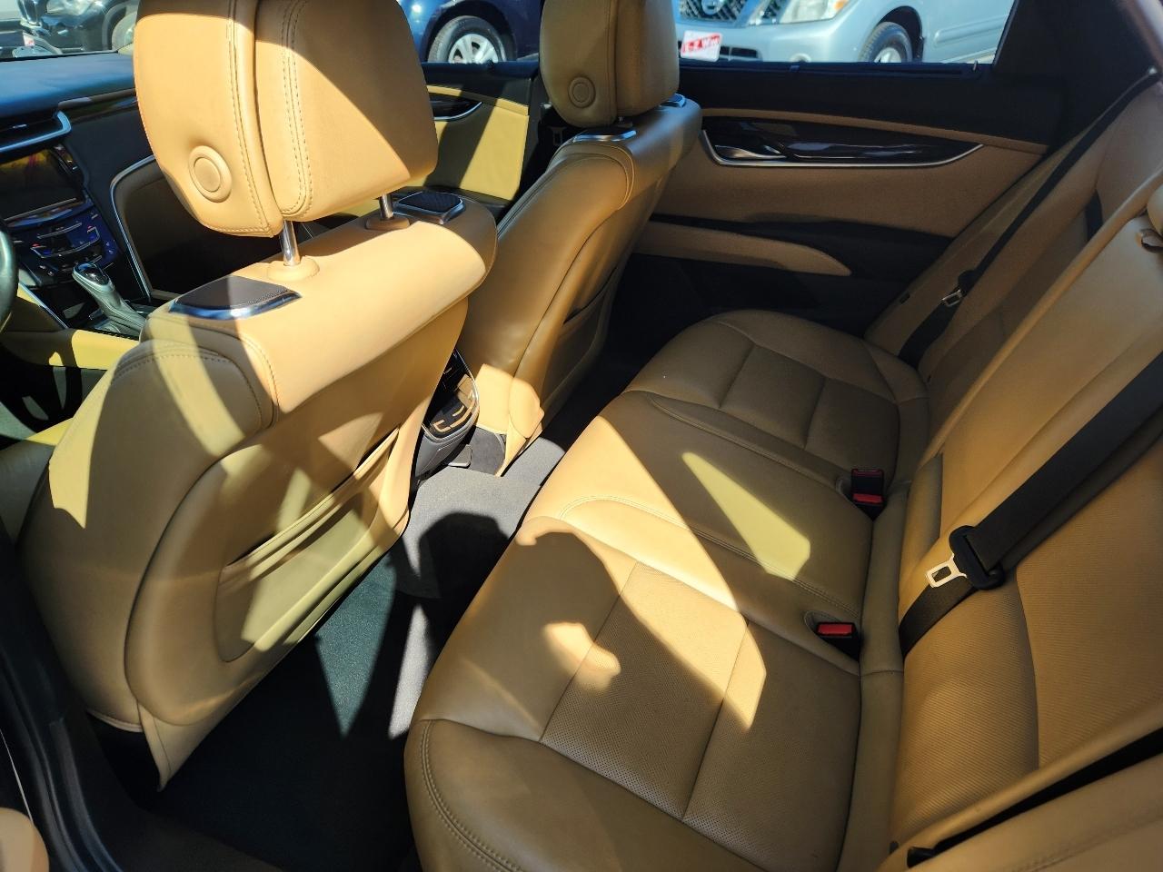 Cadillac XTS Premium 2013