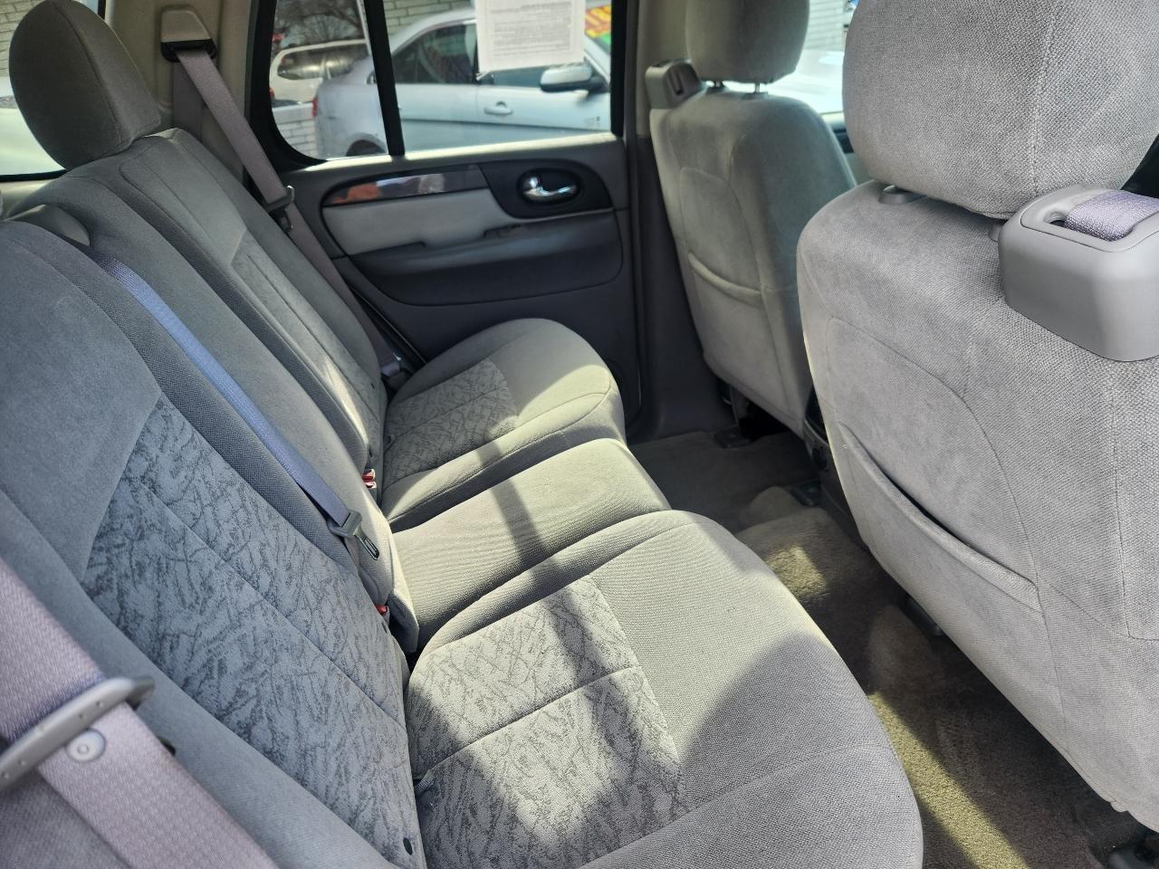 GMC Envoy SLE 2WD 2006